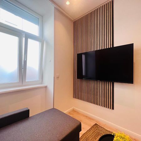 וינה Zeus Design Apartment Schlosspark Schoenbrunn מראה חיצוני תמונה