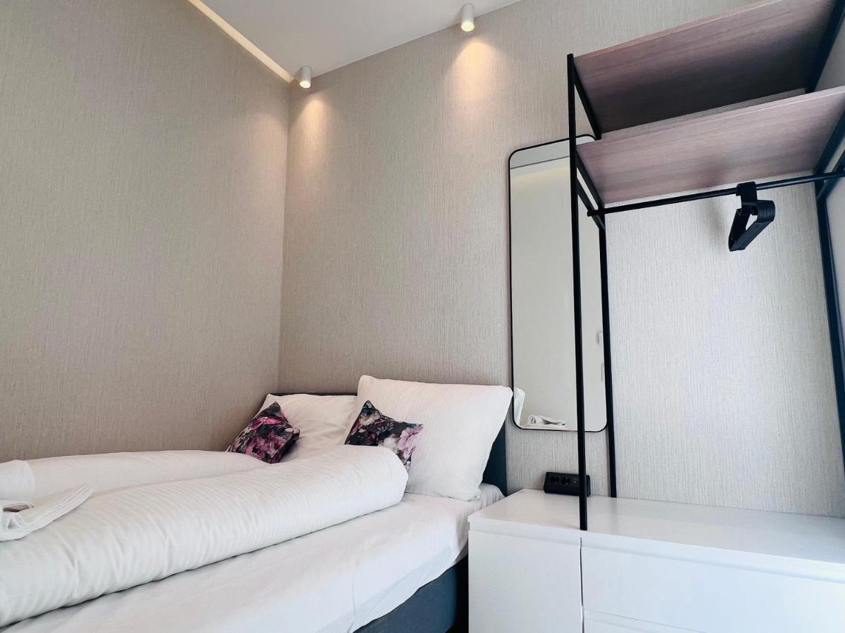 וינה Zeus Design Apartment Schlosspark Schoenbrunn מראה חיצוני תמונה