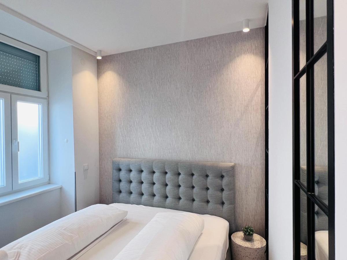 וינה Zeus Design Apartment Schlosspark Schoenbrunn מראה חיצוני תמונה